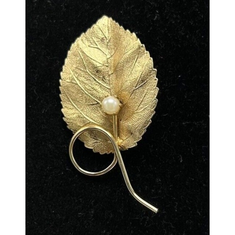 Vintage Brooch Leaf Faux Pearl Gold Tone Unbranded 2" with Stem Old  Money